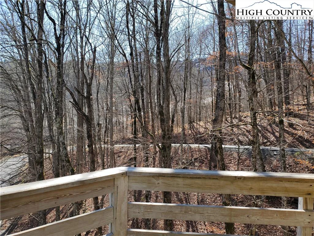 Image number 7 for the current listing