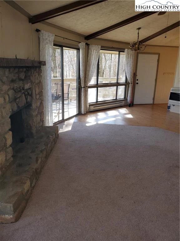 Image number 15 for the current listing