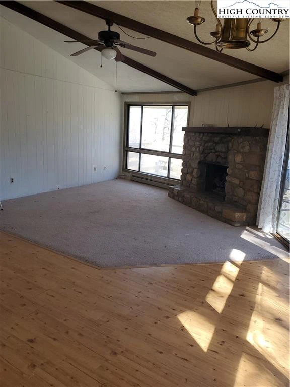 Image number 14 for the current listing