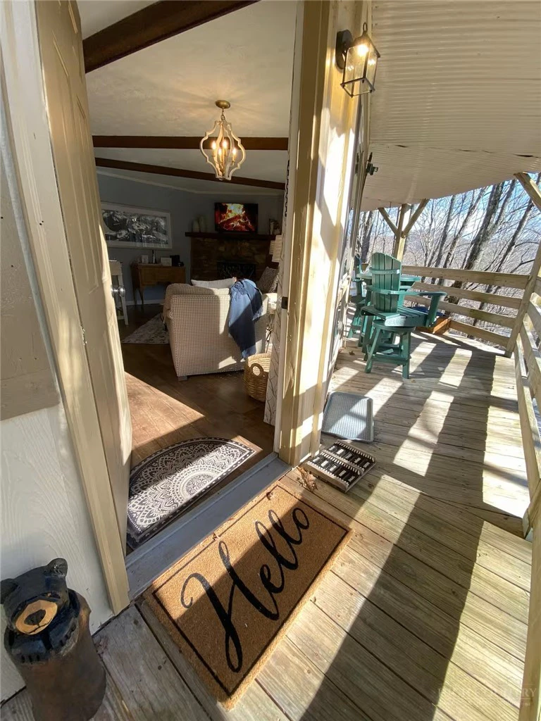 Image number 3 for the current listing
