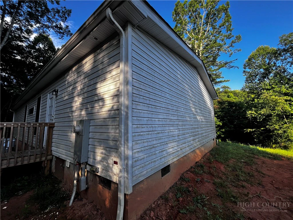 Image number 21 for the current listing
