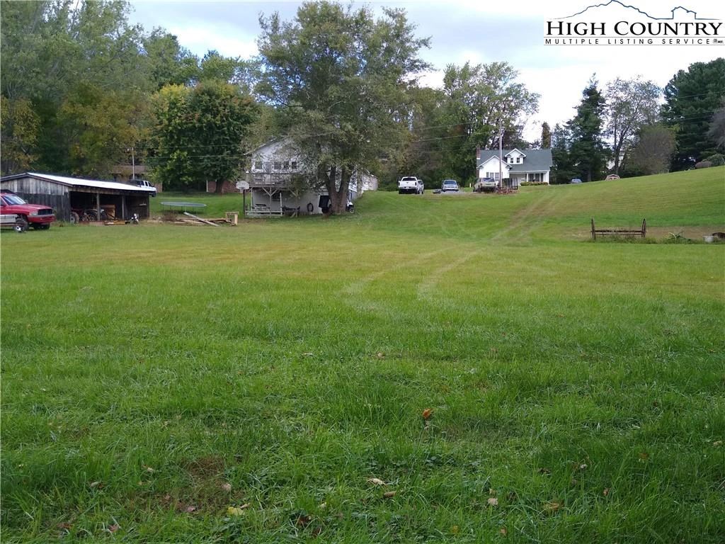Image number 11 for the current listing