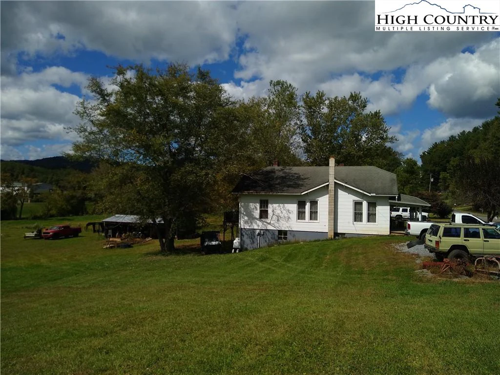 Image number 3 for the current listing
