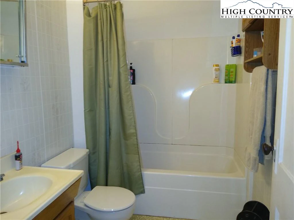 Image number 6 for the current listing