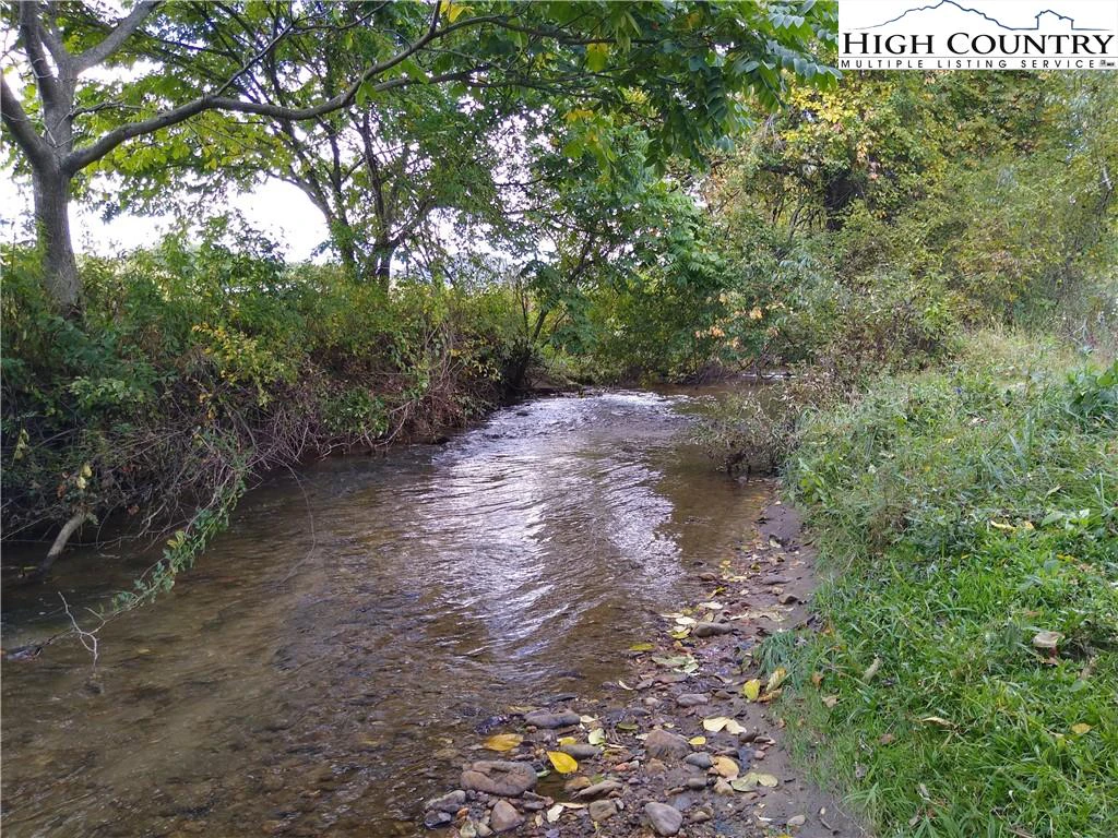 Image number 8 for the current listing