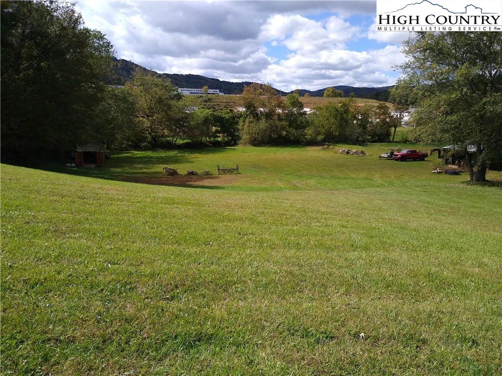 Image number 10 for the current listing