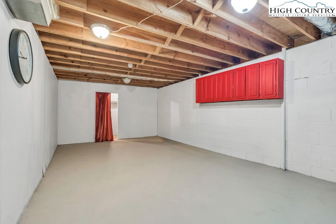 Image number 6 for the current listing