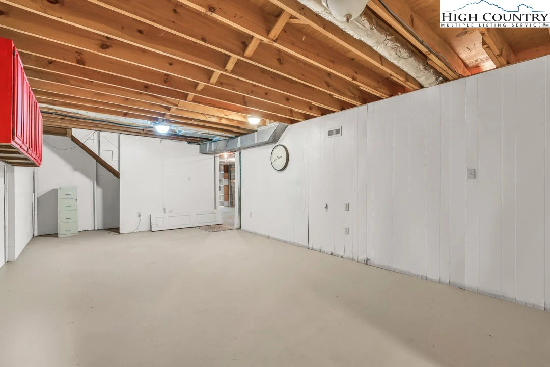 Image number 7 for the current listing