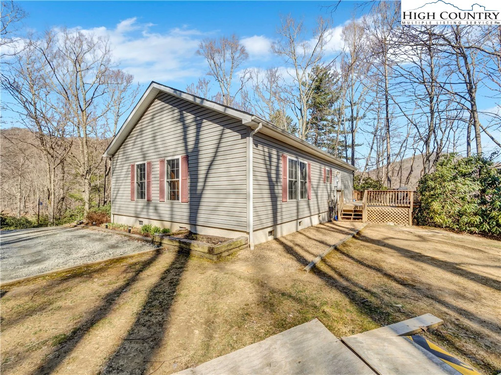 Image number 9 for the current listing