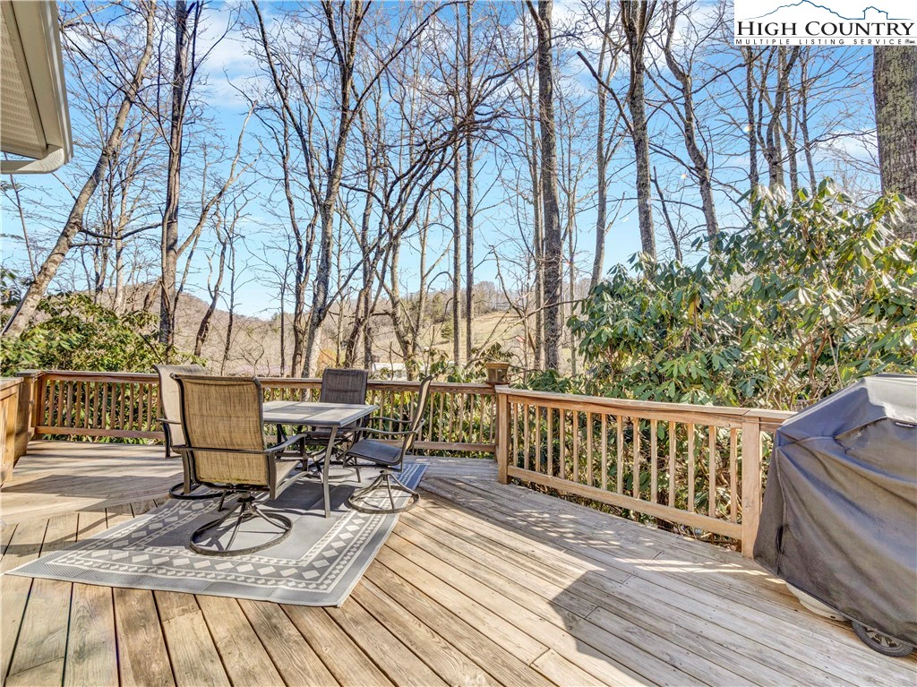Image number 8 for the current listing