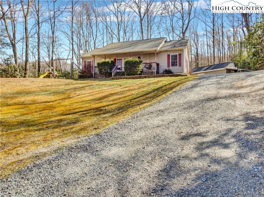 Image number 15 for the current listing