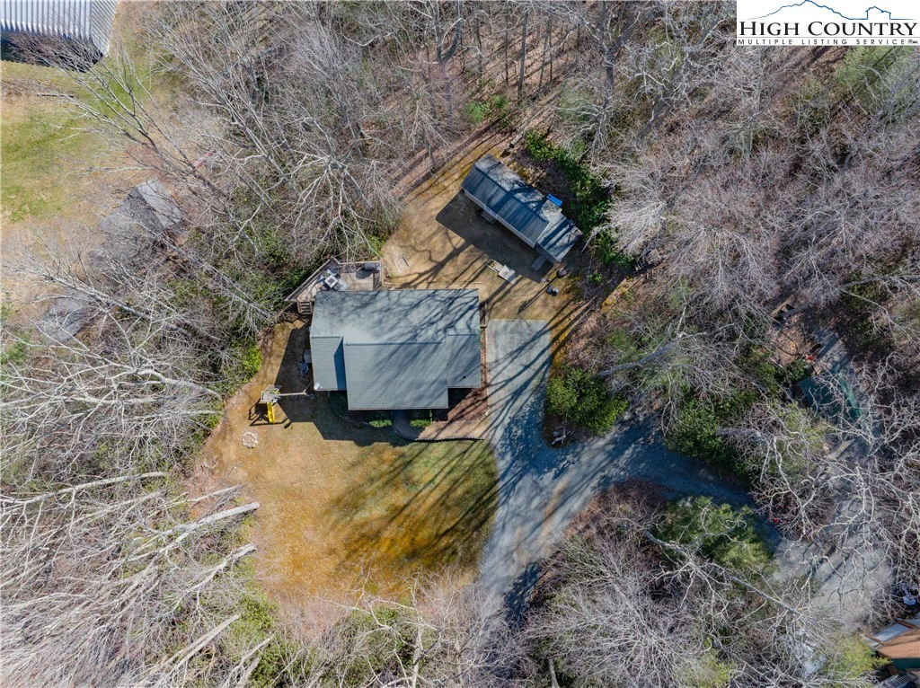 Image number 16 for the current listing