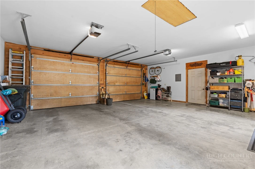 Image number 5 for the current listing