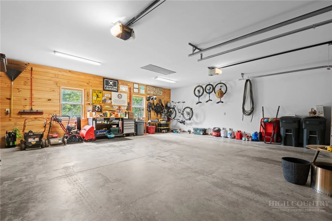 Image number 6 for the current listing
