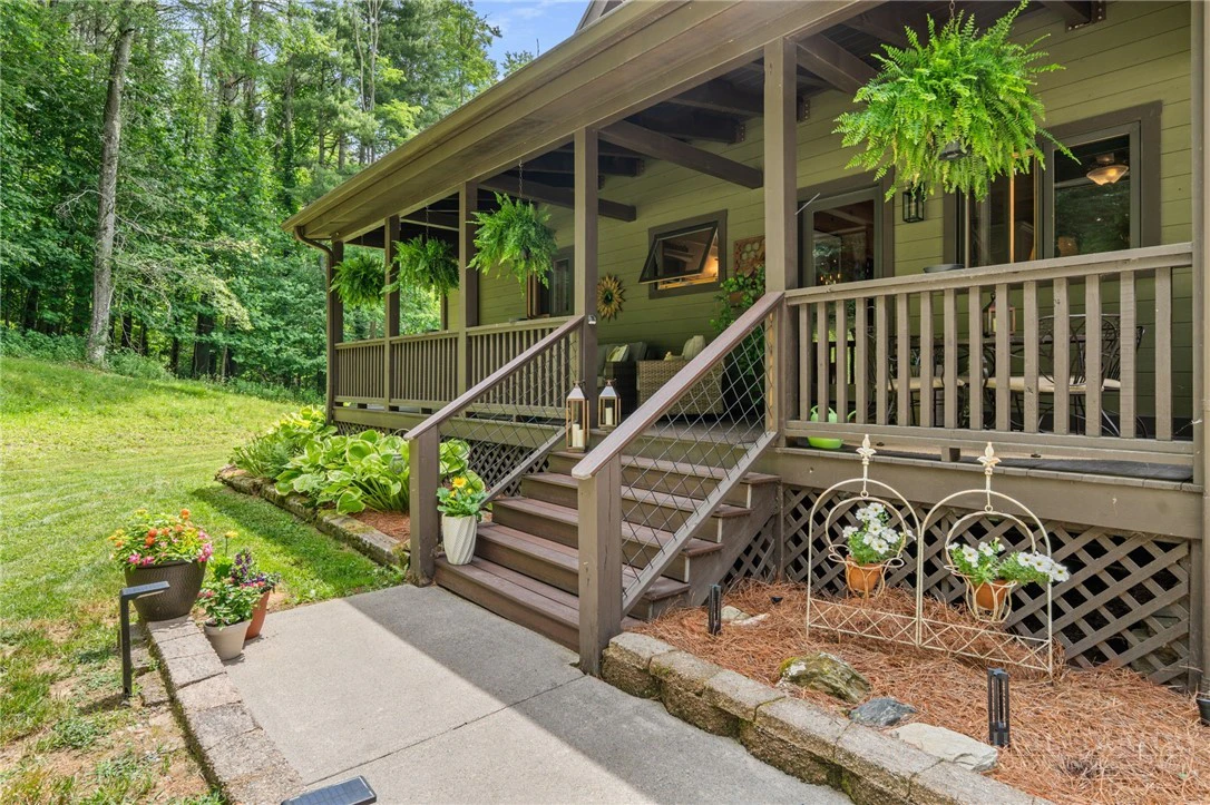 Image number 7 for the current listing