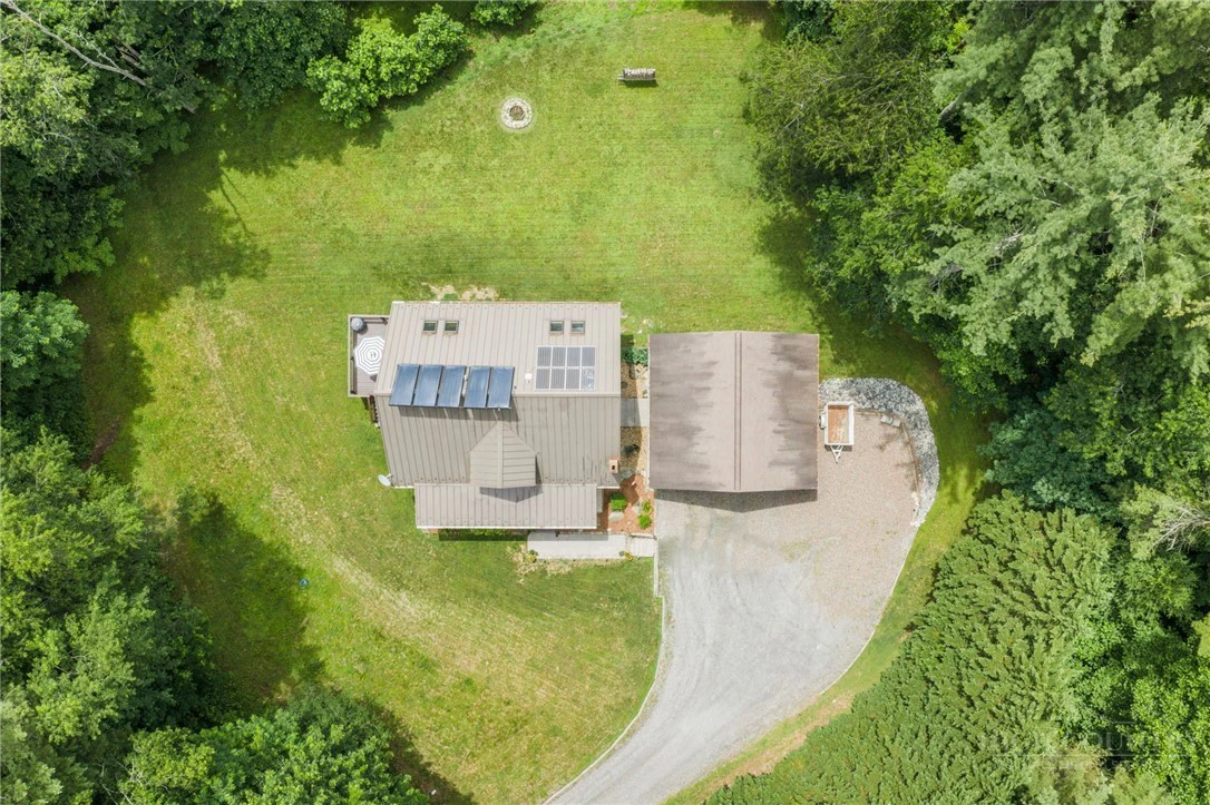 Image number 14 for the current listing