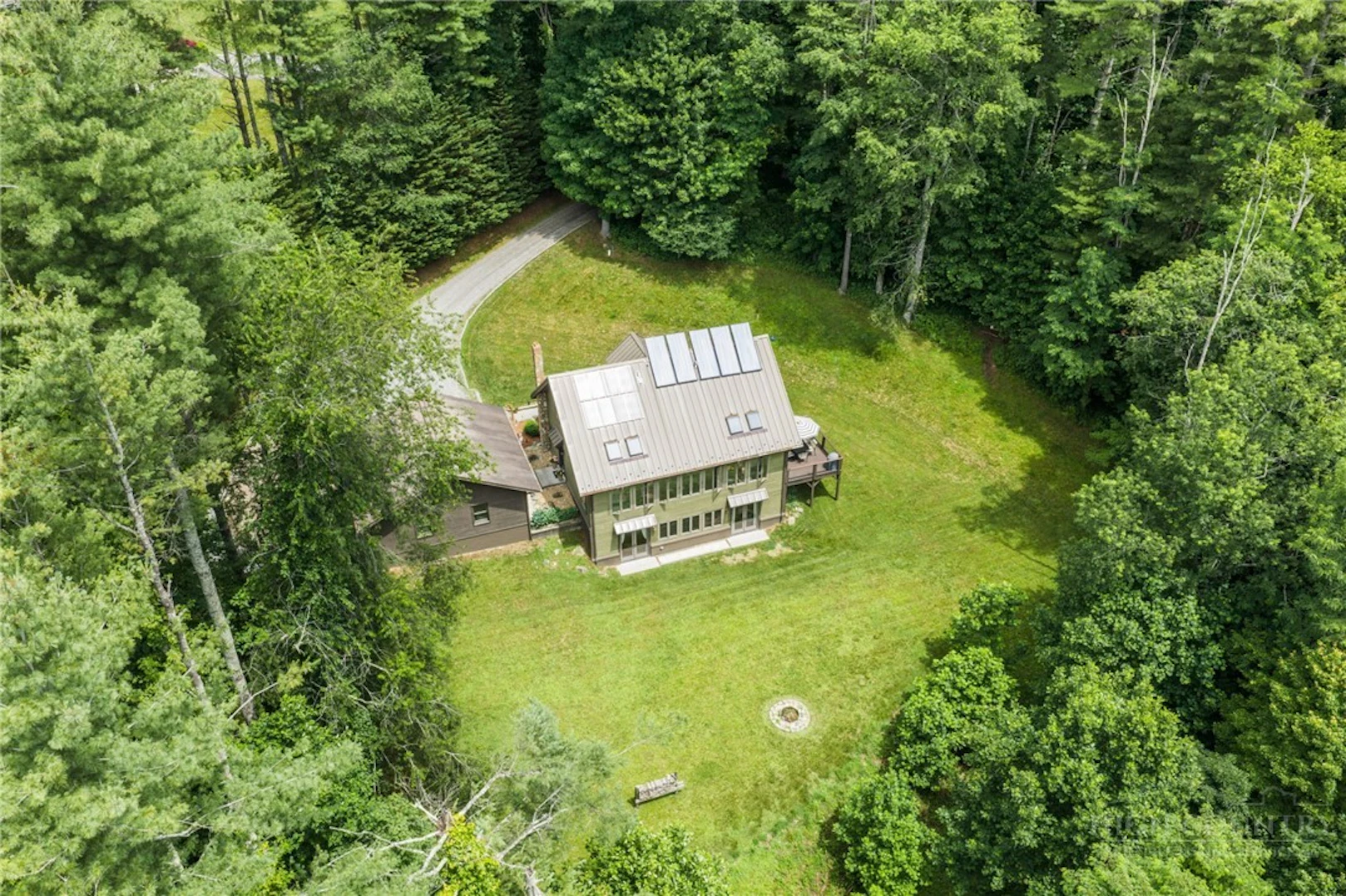 Image number 15 for the current listing