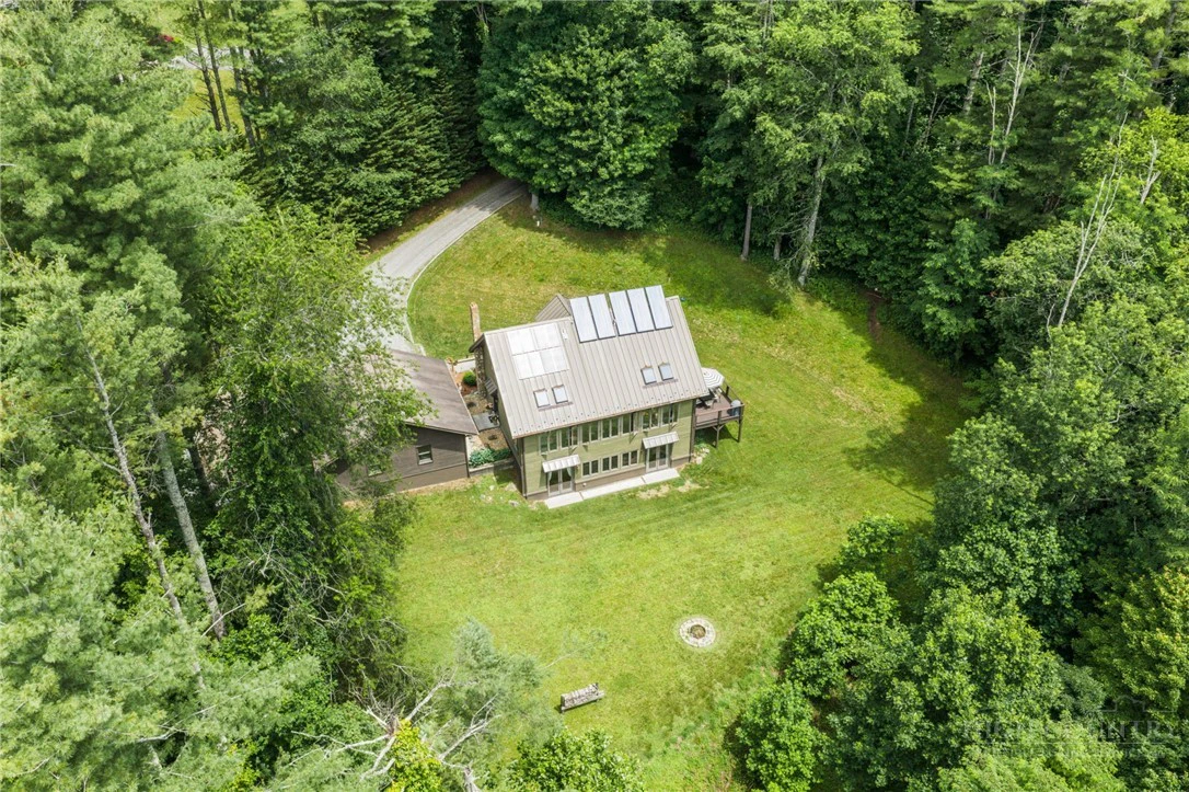 Image number 15 for the current listing