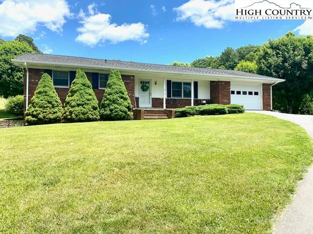Image number 1 for the current listing