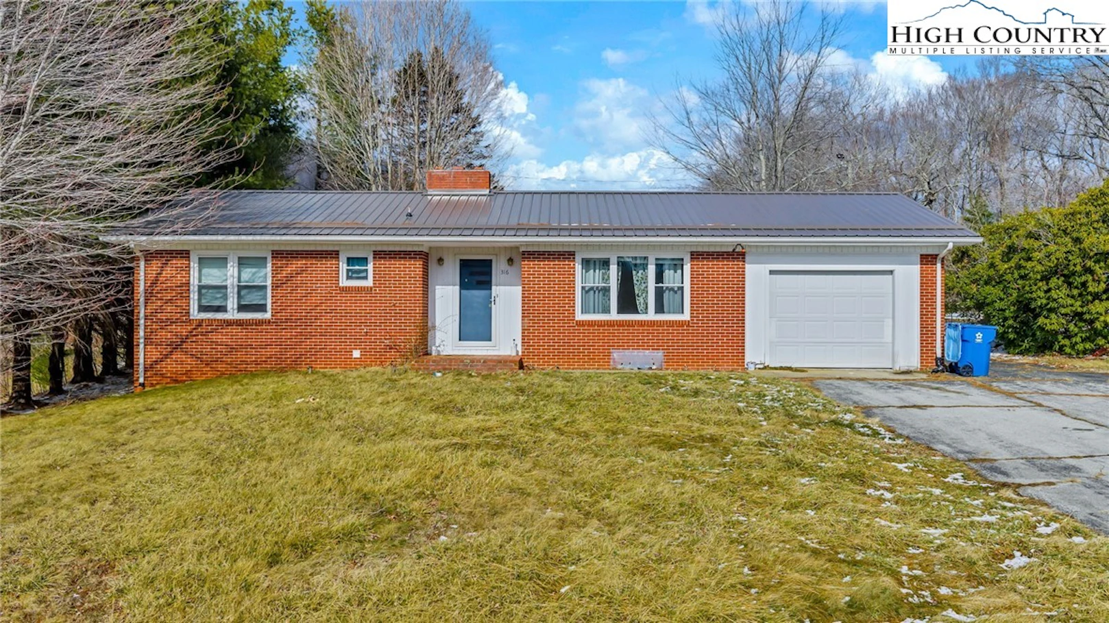 Image number 1 for the current listing
