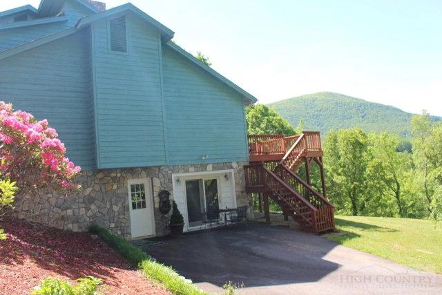 Image number 6 for the current listing