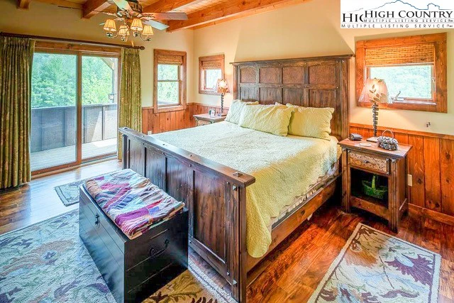 Image number 4 for the current listing