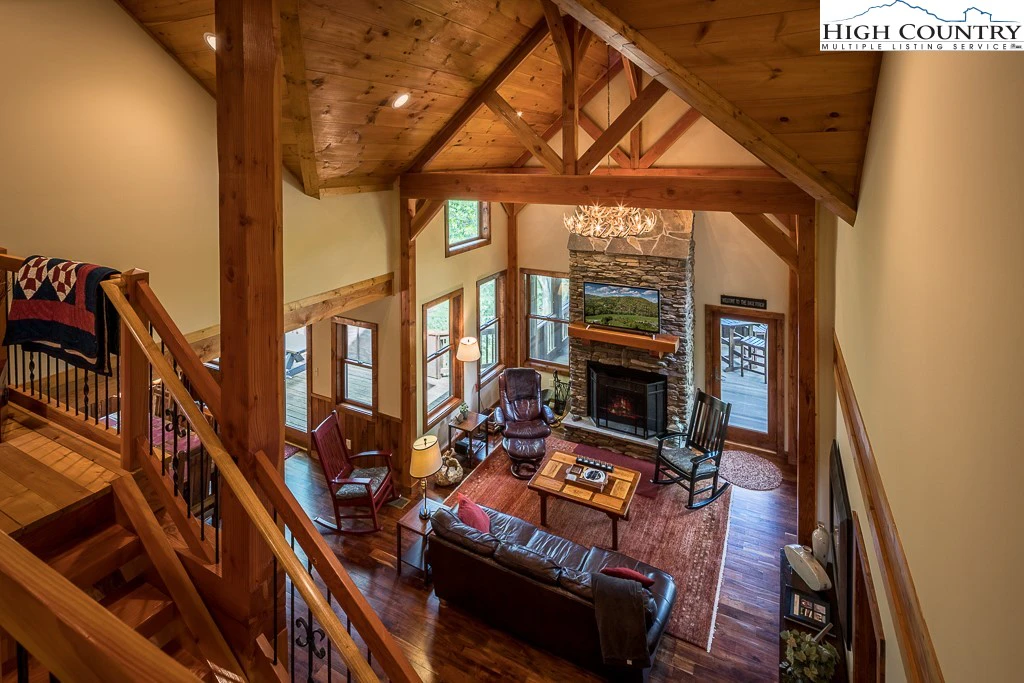 Image number 8 for the current listing