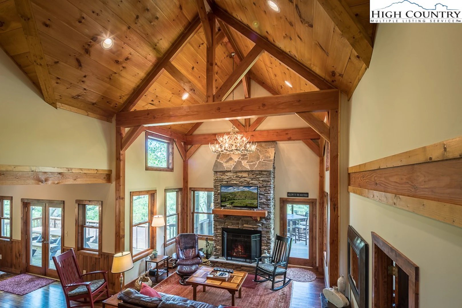 Image number 14 for the current listing