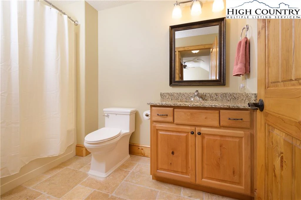 Image number 11 for the current listing