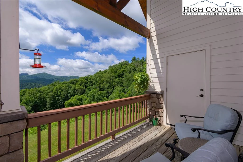 Image number 12 for the current listing