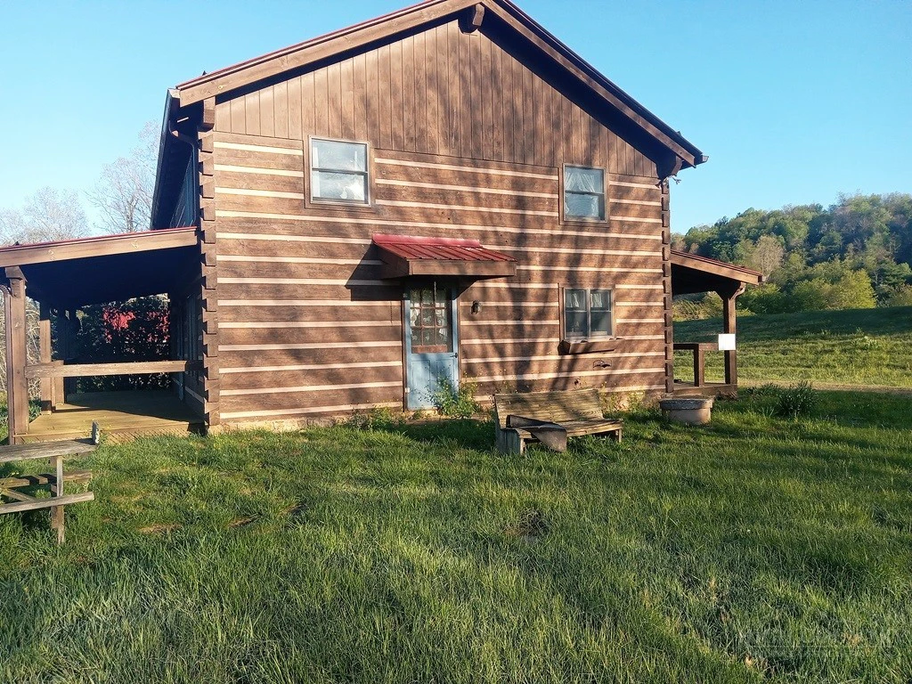 Image number 15 for the current listing