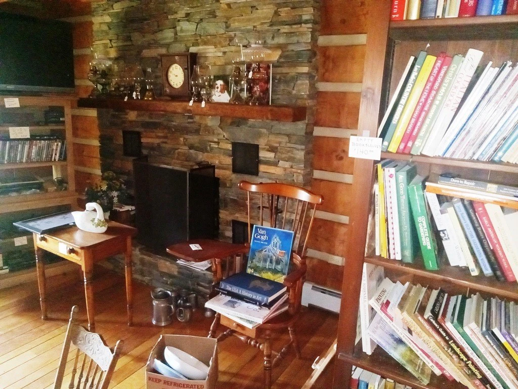 Image number 10 for the current listing