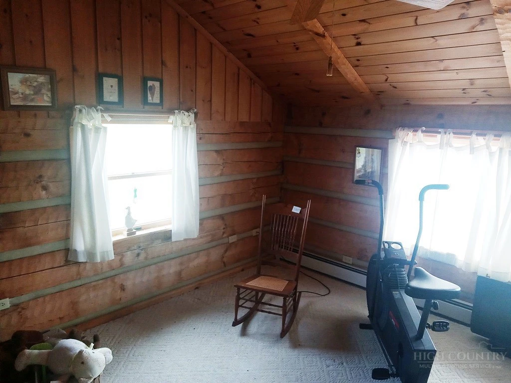 Image number 7 for the current listing