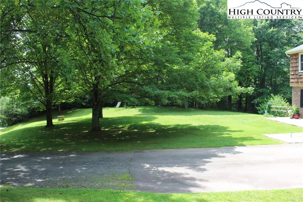 Image number 21 for the current listing