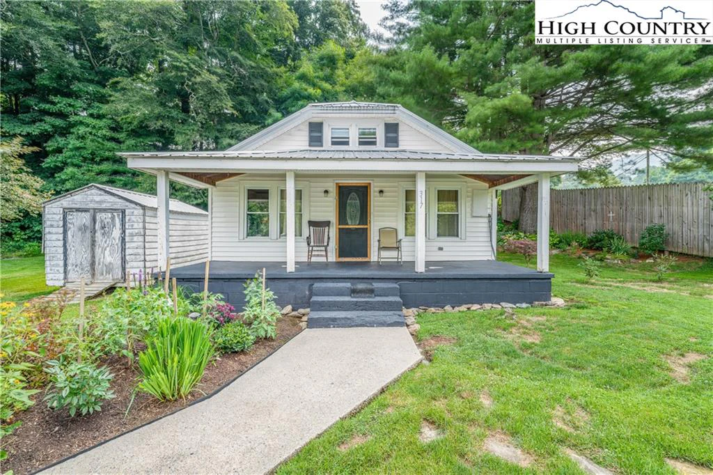 Image number 1 for the current listing