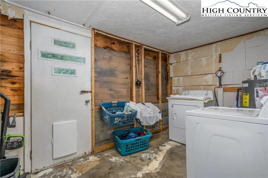 Image number 10 for the current listing