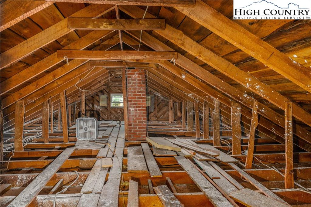 Image number 2 for the current listing