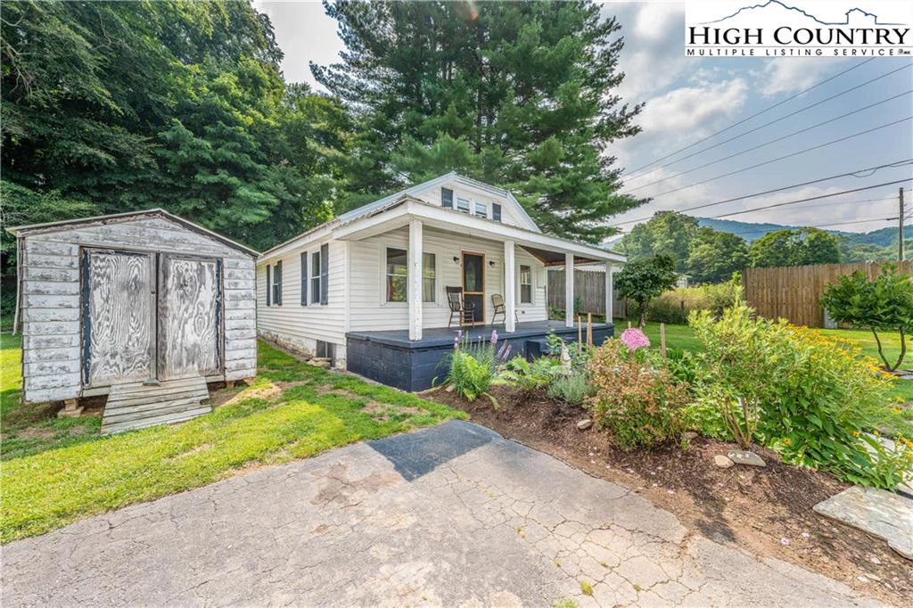 Image number 12 for the current listing