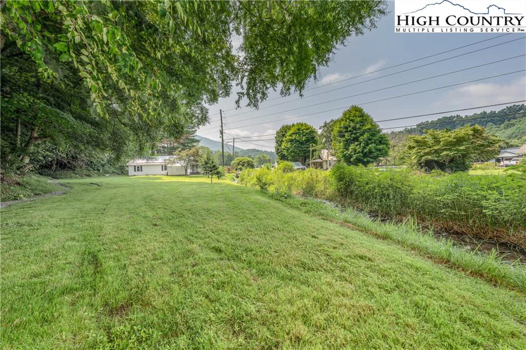 Image number 18 for the current listing