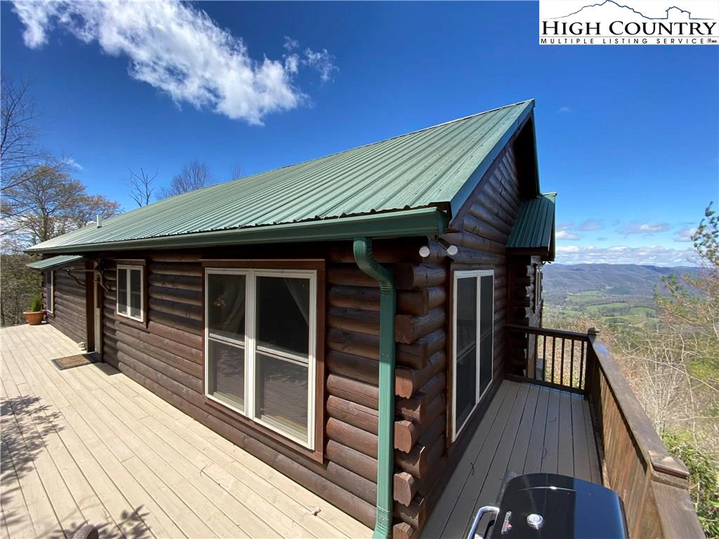Image number 1 for the current listing