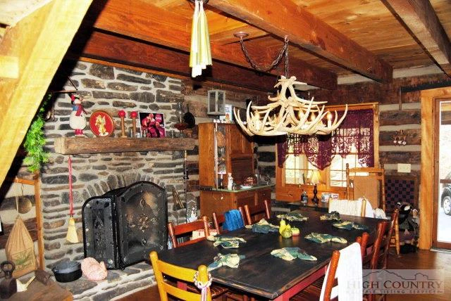Image number 6 for the current listing