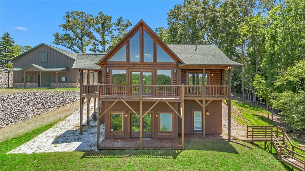 Image number 1 for the current listing