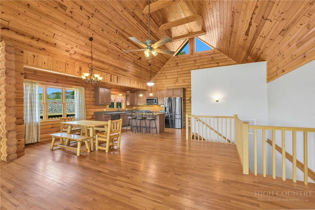 Image number 5 for the current listing