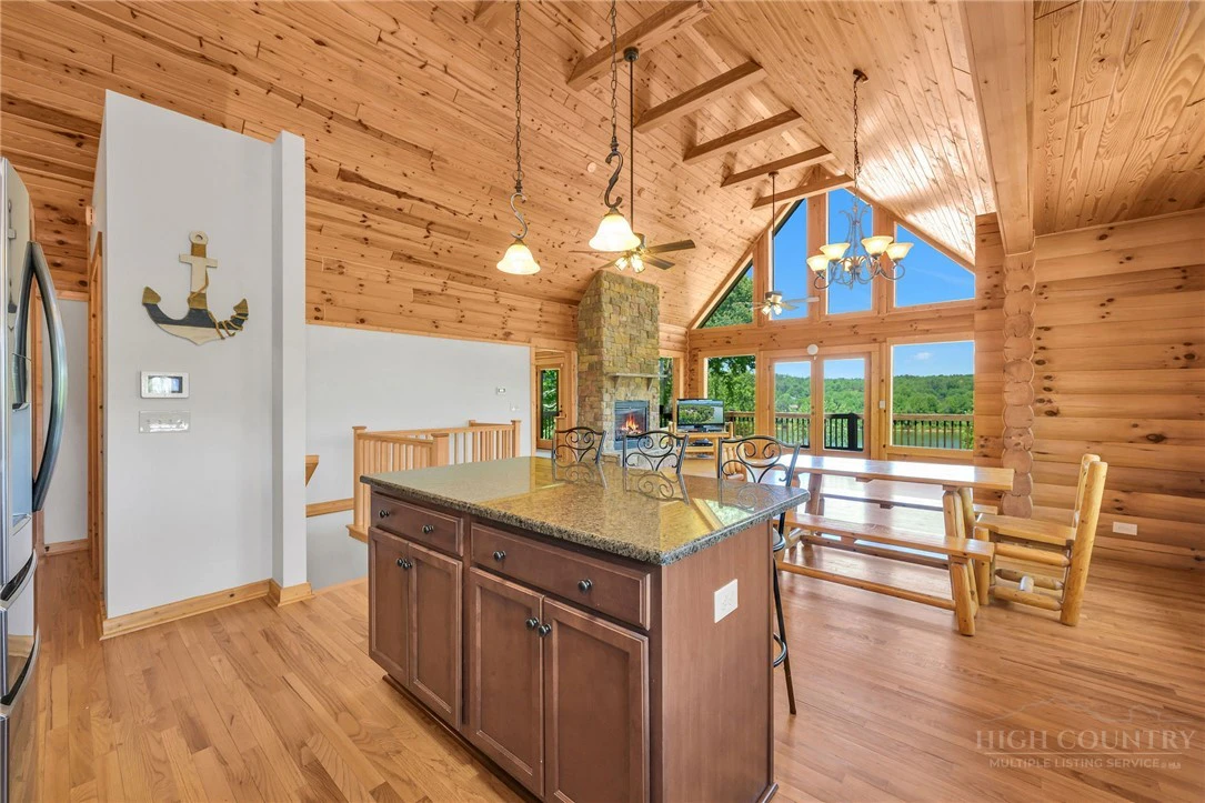 Image number 7 for the current listing