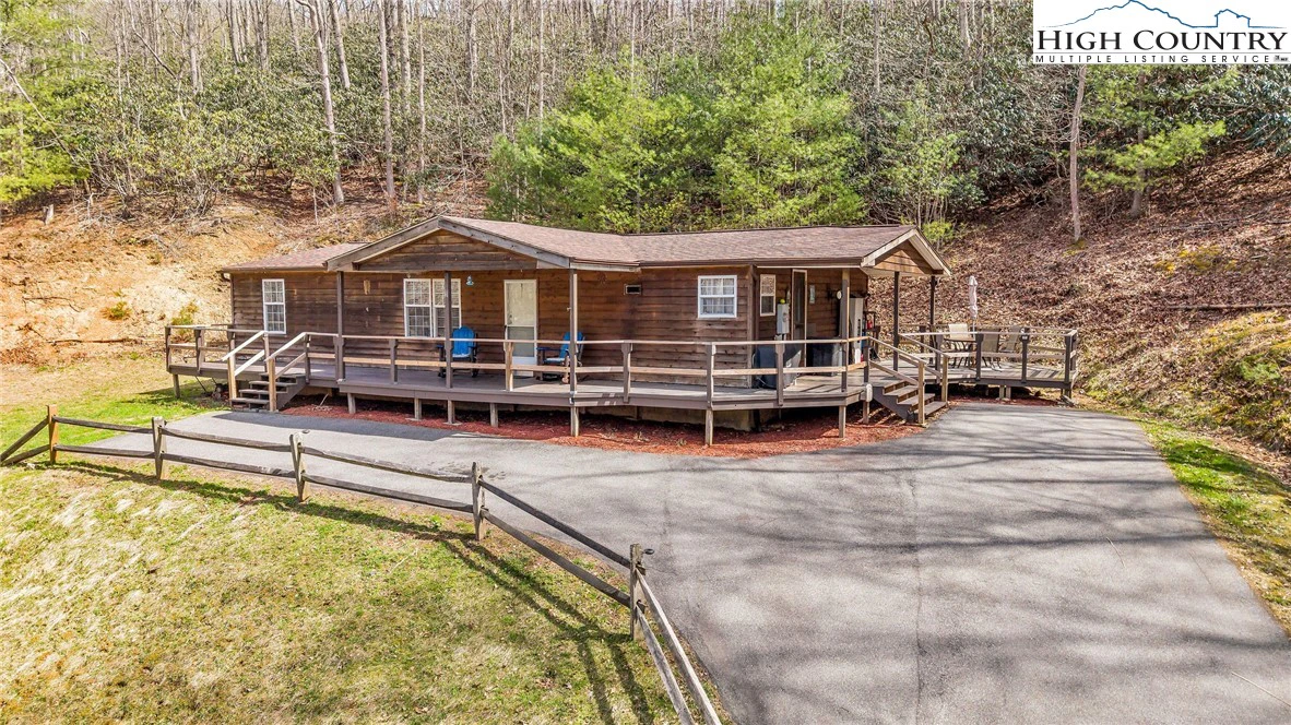 Image number 9 for the current listing