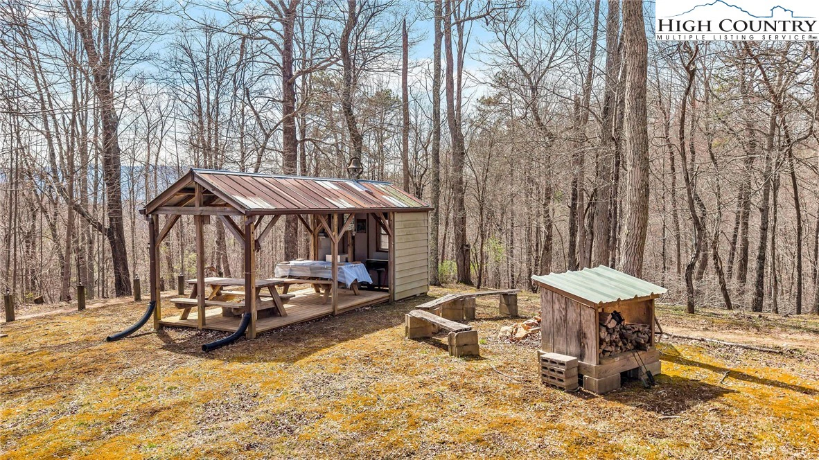 Image number 19 for the current listing