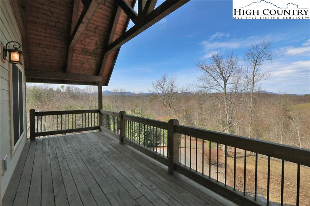 Image number 11 for the current listing