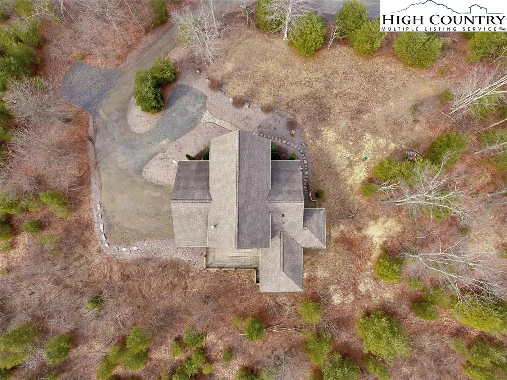 Image number 21 for the current listing