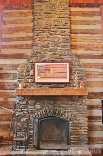 Image number 25 for the current listing