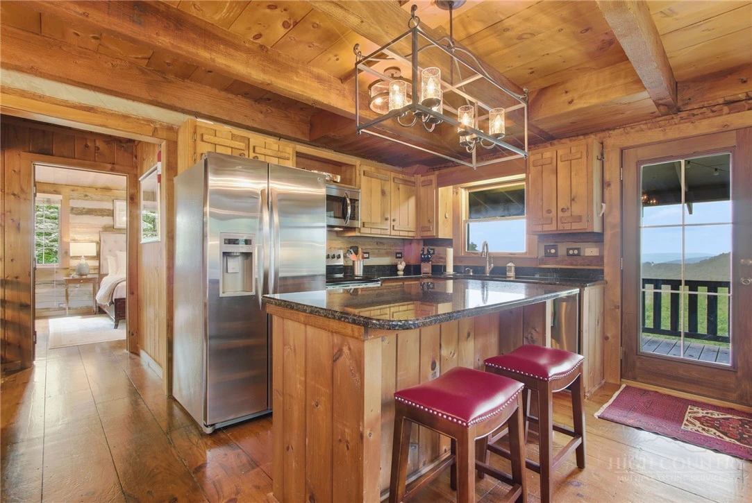 Image number 15 for the current listing